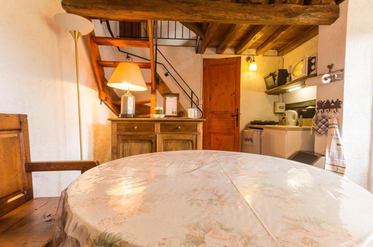 La Maison Bleue Arquian Buitenkant foto